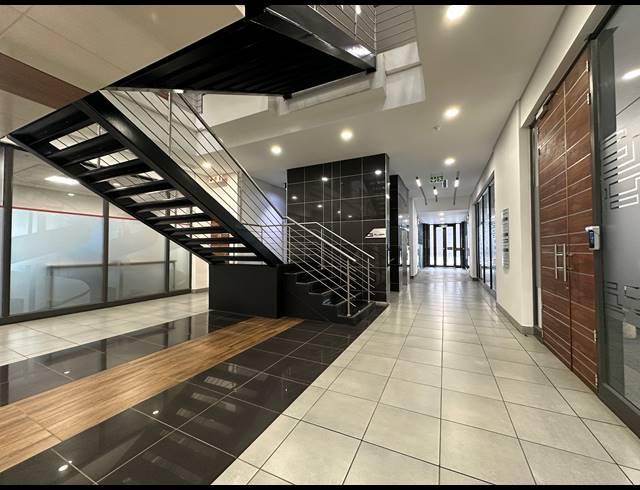 269M² OFFICE TO LET IN DORINGKLOOF